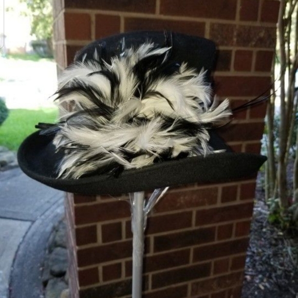 Vintage Glamorous Hat - Picture 7 of 9